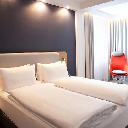 Holiday Inn Express Bochum By Ihg Экстерьер фото