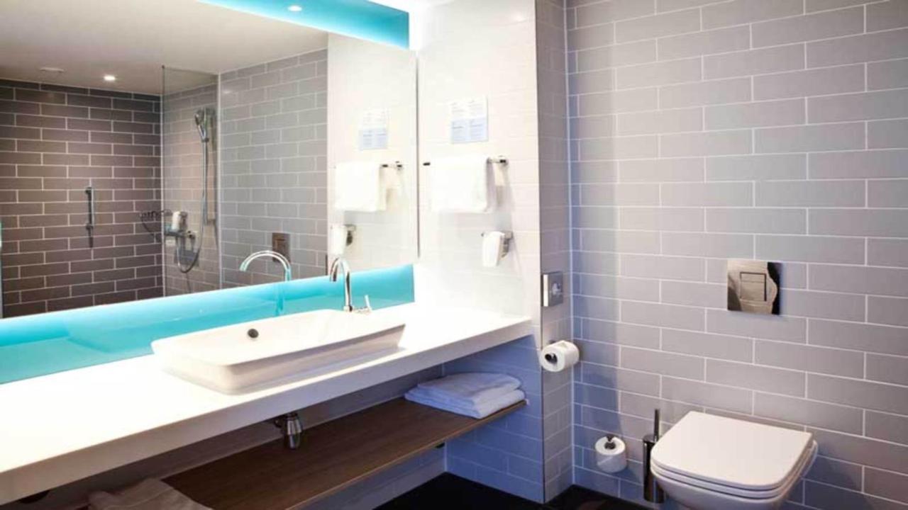 Holiday Inn Express Bochum By Ihg Экстерьер фото