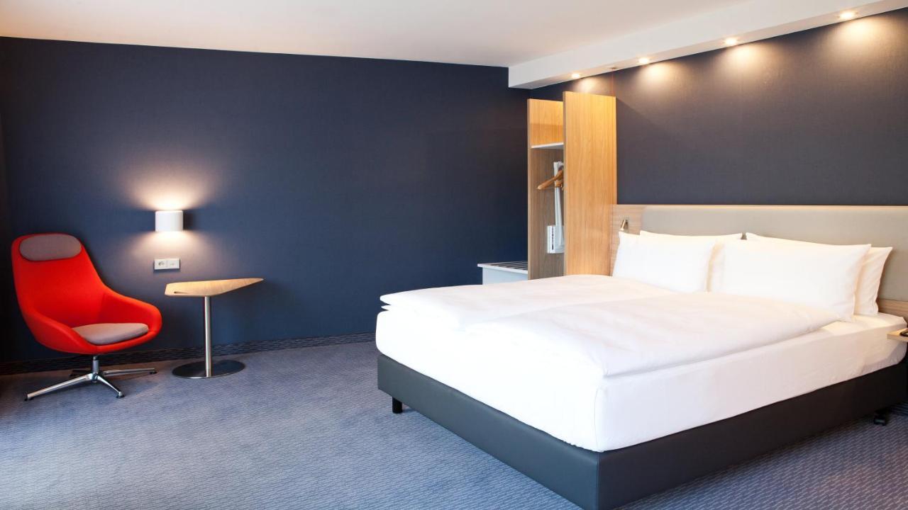 Holiday Inn Express Bochum By Ihg Экстерьер фото