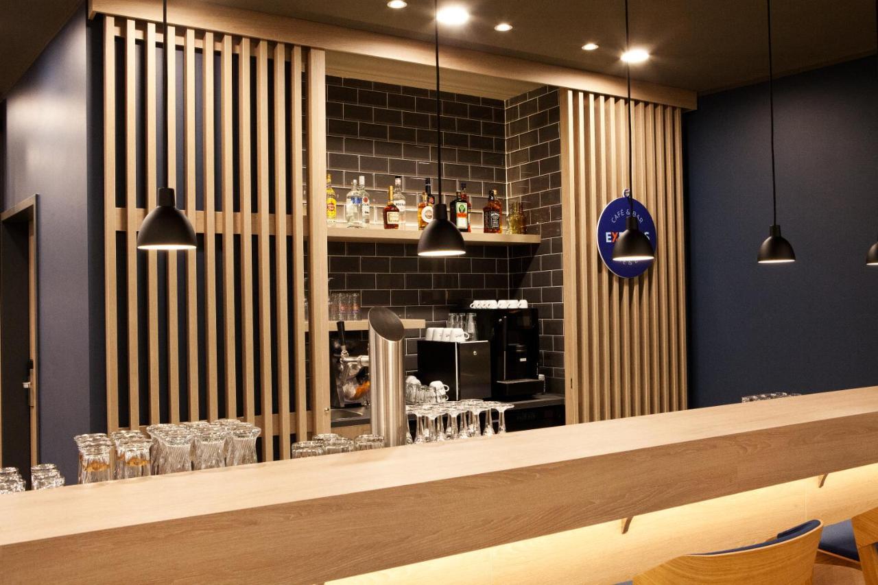 Holiday Inn Express Bochum By Ihg Экстерьер фото