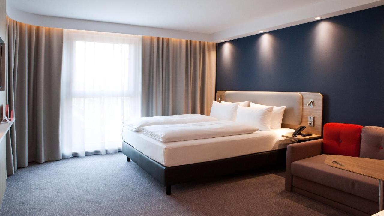 Holiday Inn Express Bochum By Ihg Экстерьер фото
