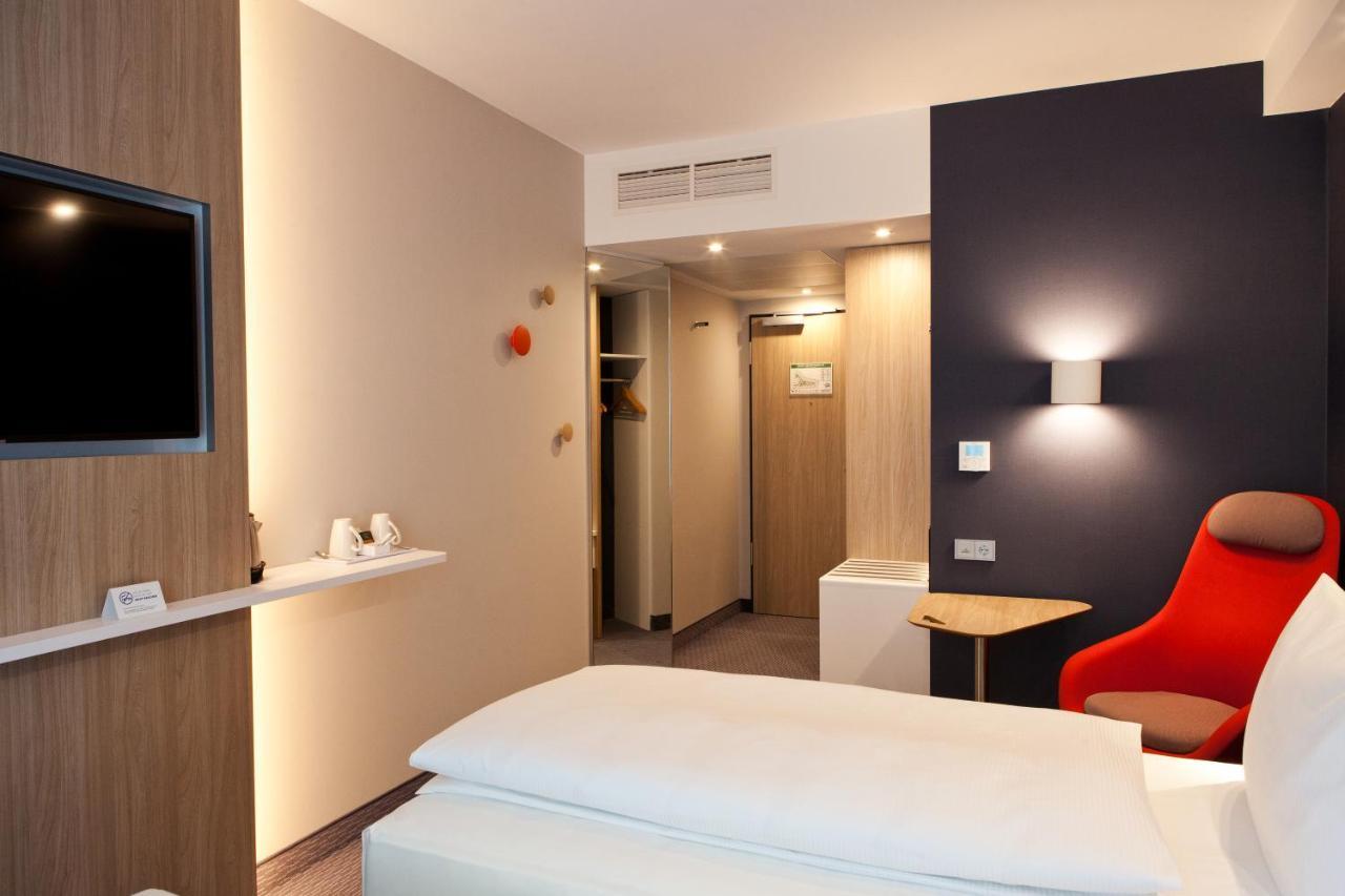Holiday Inn Express Bochum By Ihg Экстерьер фото