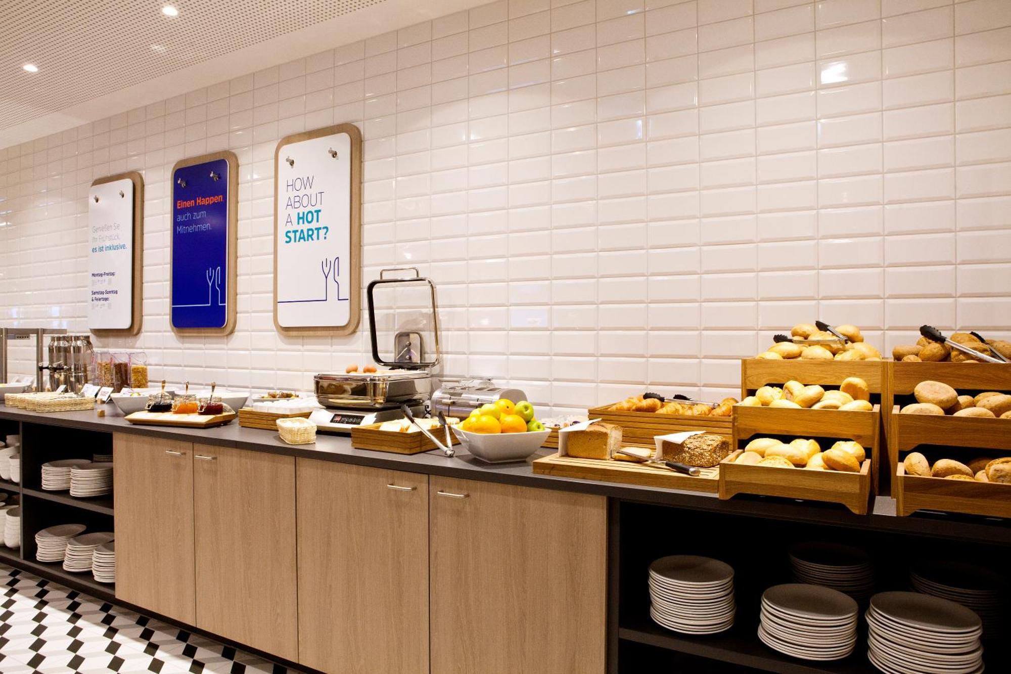 Holiday Inn Express Bochum By Ihg Экстерьер фото