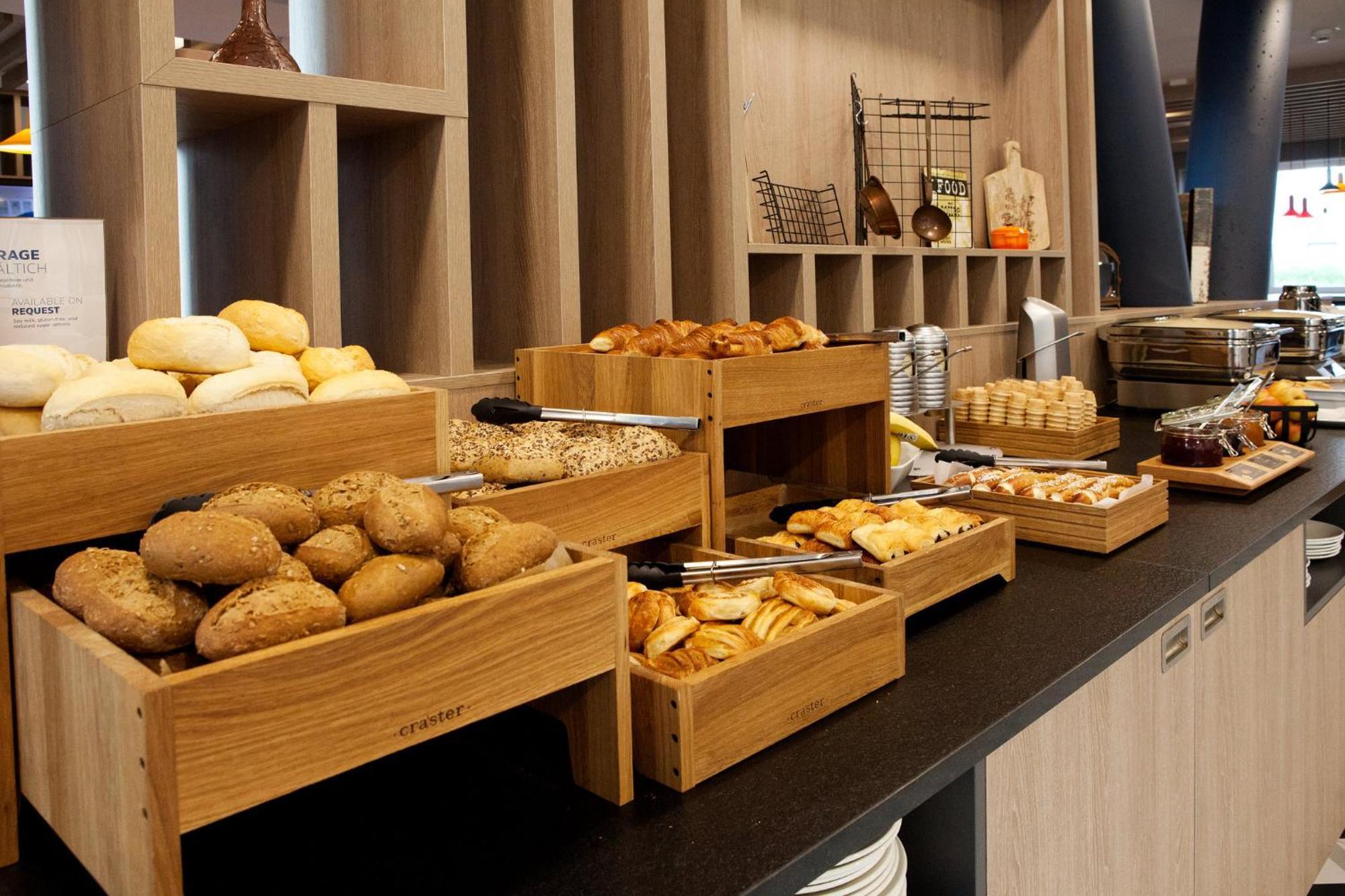Holiday Inn Express Bochum By Ihg Экстерьер фото